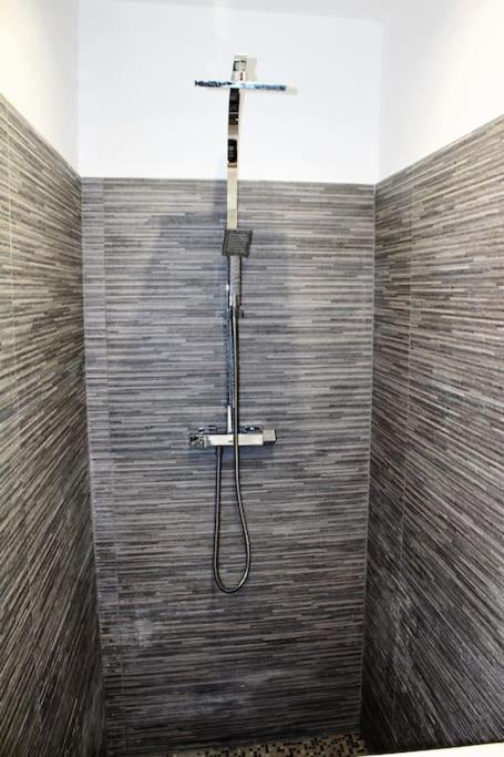 Appartement Menton Au Coeur De La Vieille Ville מראה חיצוני תמונה