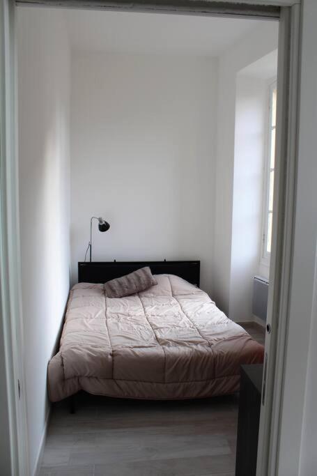 Appartement Menton Au Coeur De La Vieille Ville מראה חיצוני תמונה